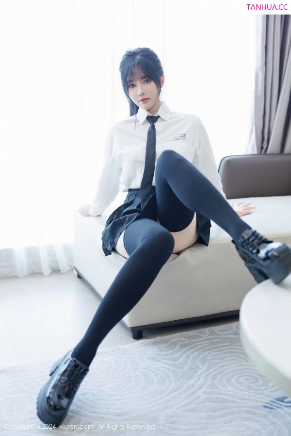 小娜比  [XiuRen]高清写真图 2024.11.26 No.9505 娜比 美腿黑丝第53张图片